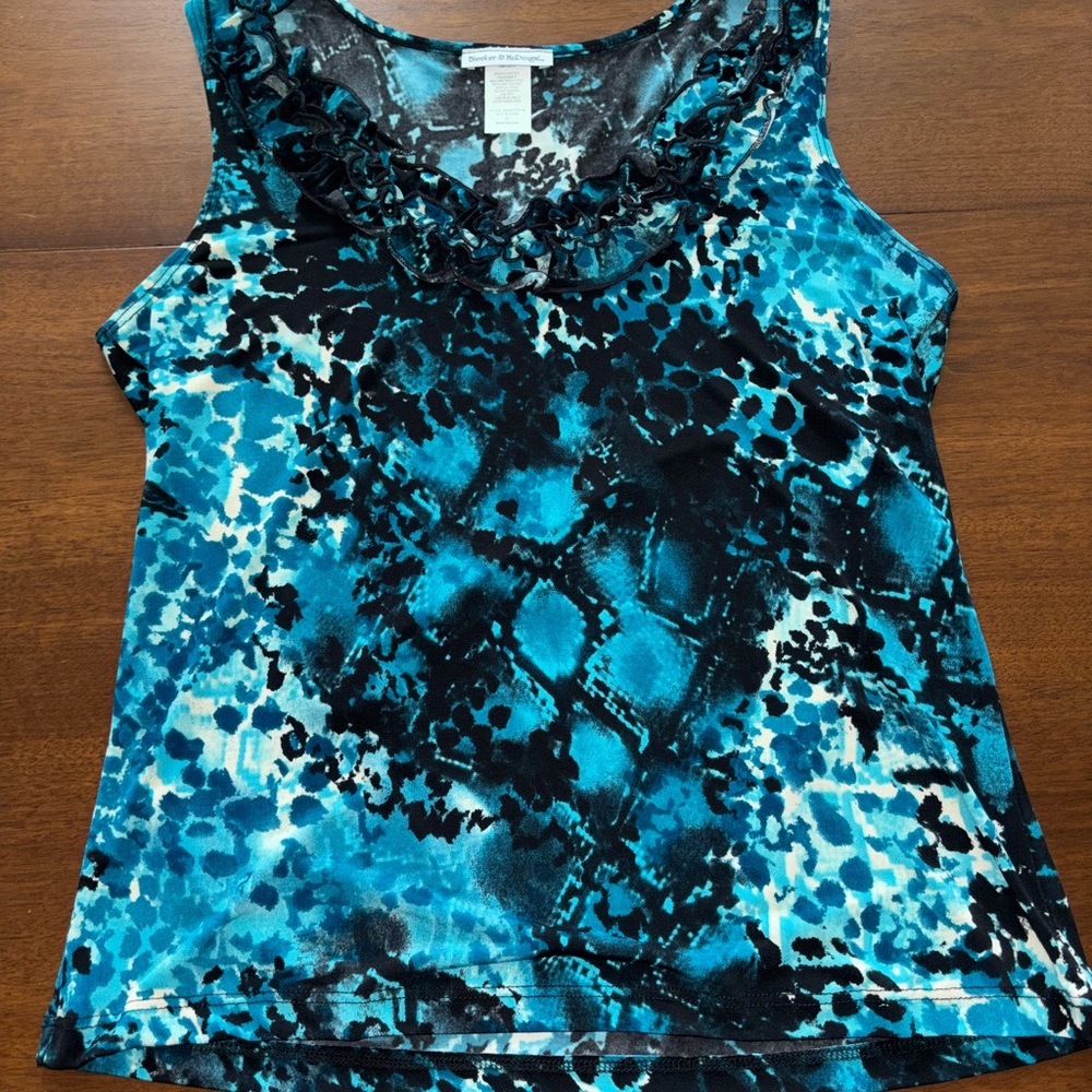 Abstract Blue and Black Sleeveless Tank Top